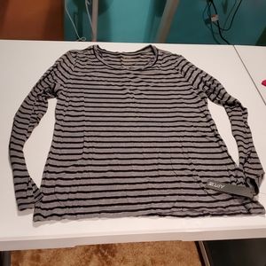 NWT Apt 9 Crew Neck Long Sleeve Size Large